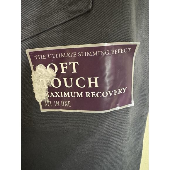 Gloria Vanderbilt Amanda Women’s Original Slimming Jeans Tapered Size 16 Short - Picture 7 of 13